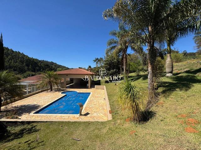 Casa / Sobrado para Venda em Pedra Bela/SP Centro 3 Quartos