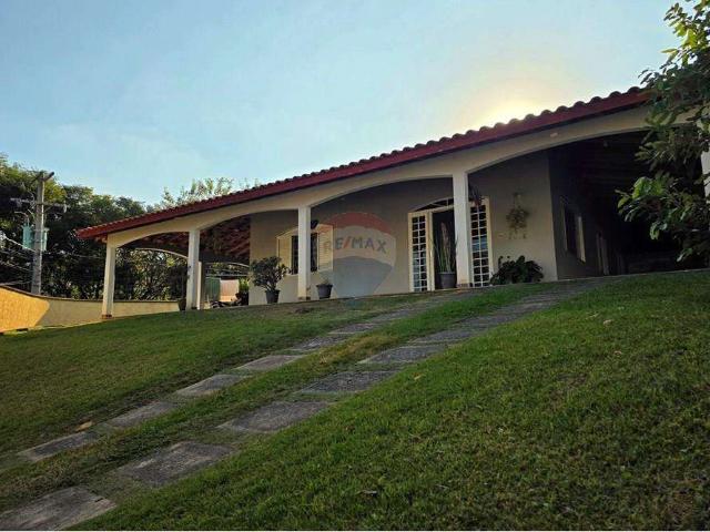 Casa / Sobrado para Venda em Pedreira/SP Vale Verde II 3 Quartos