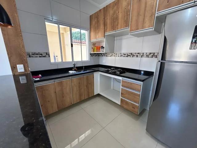 Casa / Sobrado para Venda em Pedro de Toledo/SP Centro 2 Quartos