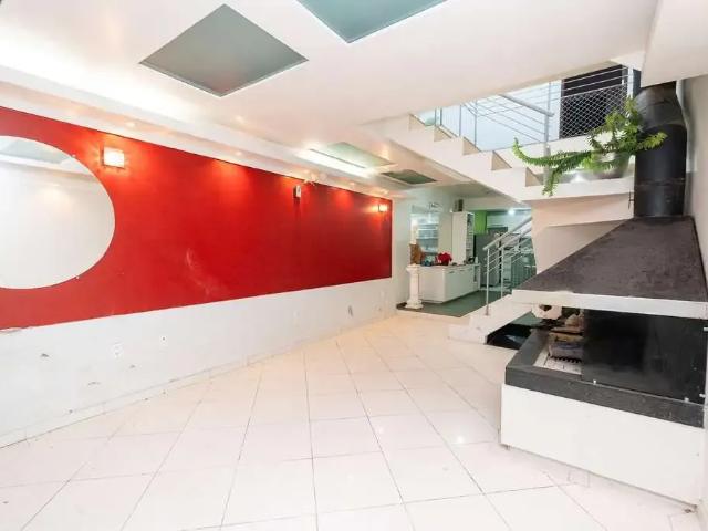 Casa / Sobrado para Venda em Pelotas/RS Centro 2 Quartos