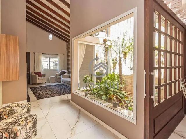 Casa / Sobrado para Venda em Pelotas/RS Centro 3 Quartos