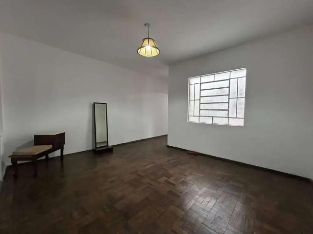 Casa / Sobrado para Venda em Pelotas/RS Centro 3 Quartos