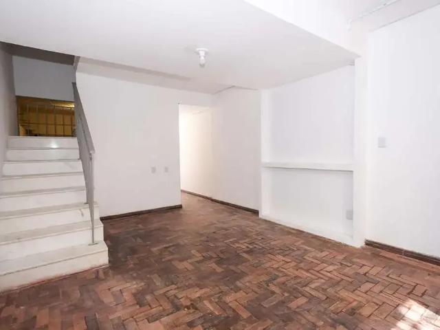 Casa / Sobrado para Venda em Pelotas/RS Centro 3 Quartos