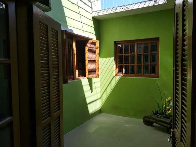 Casa / Sobrado para Venda em Pelotas/RS Centro 3 Quartos