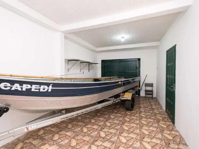 Casa / Sobrado para Venda em Pelotas/RS Areal 3 Quartos