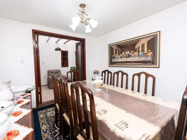 Casa / Sobrado para Venda em Pelotas/RS Areal 3 Quartos
