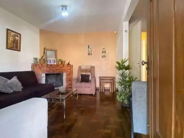 Casa / Sobrado para Venda em Pelotas/RS Areal 3 Quartos