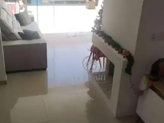 Casa / Sobrado para Venda em Pelotas/RS Areal 3 Quartos
