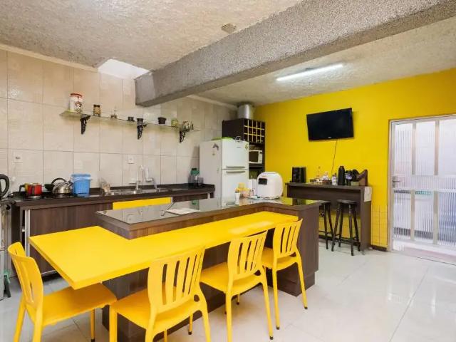 Casa / Sobrado para Venda em Pelotas/RS Areal 2 Quartos