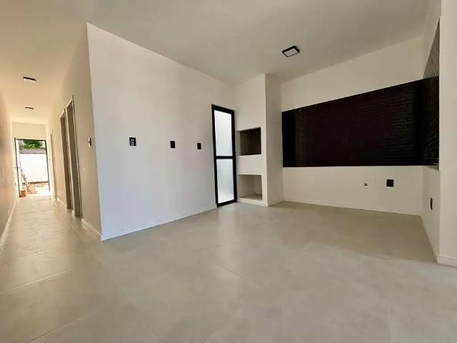 Casa / Sobrado para Venda em Pelotas/RS Areal 2 Quartos