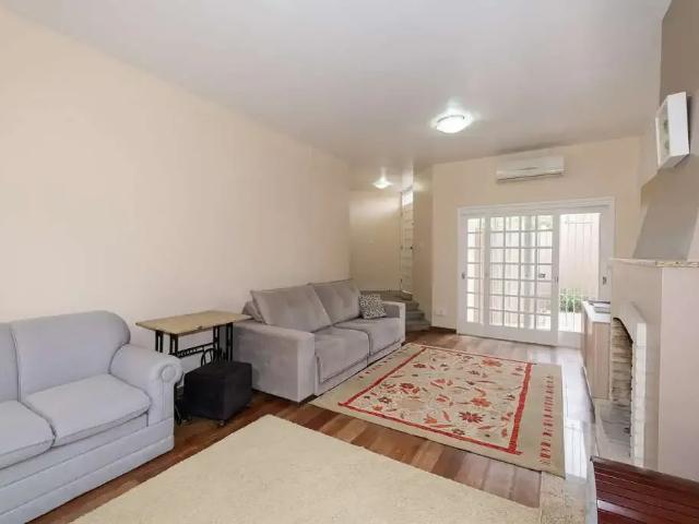 Casa / Sobrado para Venda em Pelotas/RS Areal 4 Quartos
