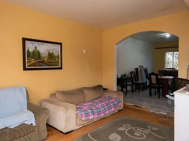 Casa / Sobrado para Venda em Pelotas/RS Areal 4 Quartos