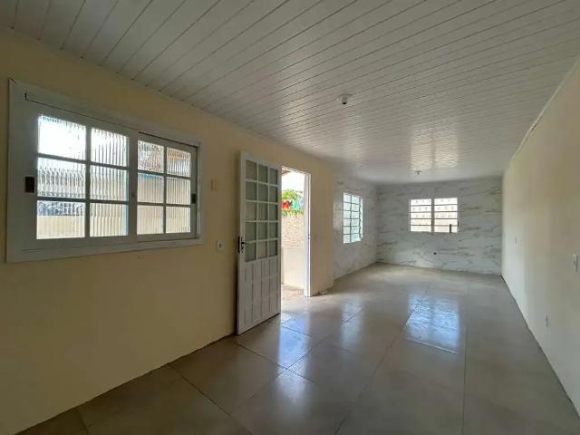 Casa / Sobrado para Venda em Pelotas/RS Fragata 4 Quartos
