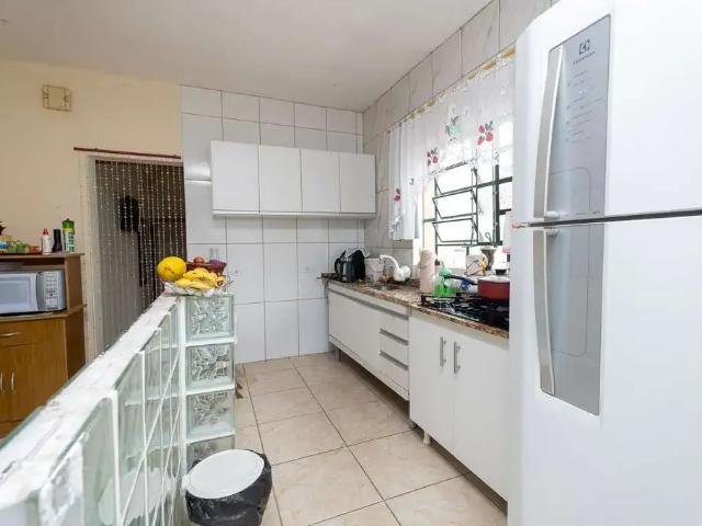 Casa / Sobrado para Venda em Pelotas/RS Fragata 4 Quartos