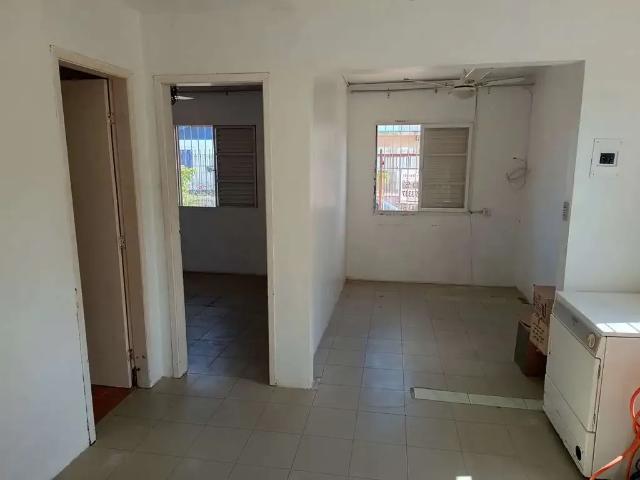 Casa / Sobrado para Venda em Pelotas/RS Fragata 4 Quartos
