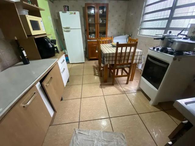 Casa / Sobrado para Venda em Pelotas/RS Fragata 2 Quartos