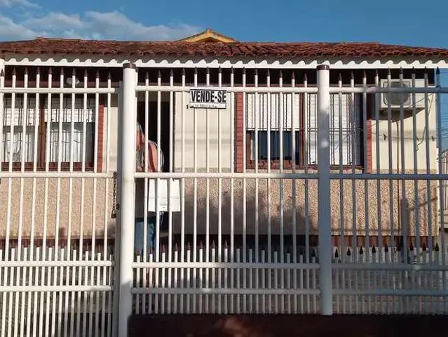 Casa / Sobrado para Venda em Pelotas/RS Fragata 2 Quartos