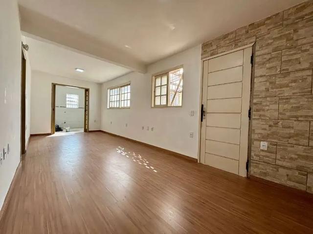 Casa / Sobrado para Venda em Pelotas/RS Fragata 2 Quartos