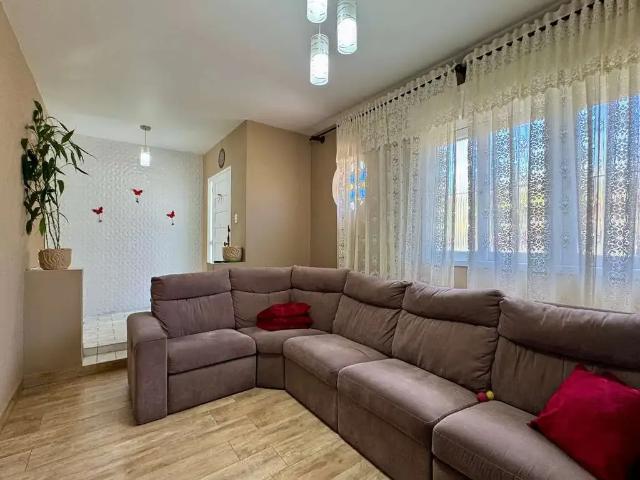 Casa / Sobrado para Venda em Pelotas/RS Fragata 3 Quartos