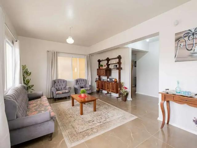 Casa / Sobrado para Venda em Pelotas/RS Laranjal 3 Quartos