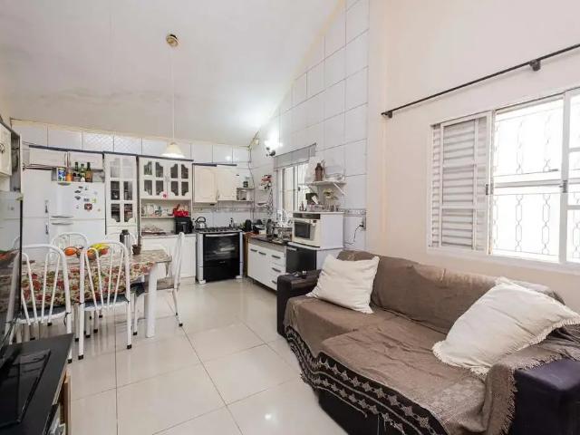 Casa / Sobrado para Venda em Pelotas/RS Laranjal 3 Quartos