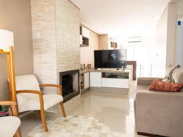 Casa / Sobrado para Venda em Pelotas/RS Laranjal 2 Quartos