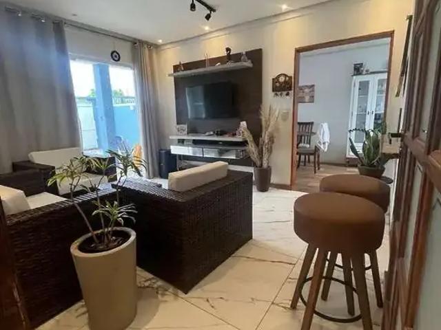 Casa / Sobrado para Venda em Pelotas/RS Laranjal 4 Quartos