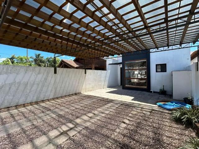 Casa / Sobrado para Venda em Pelotas/RS Recanto de Portugal 3 Quartos