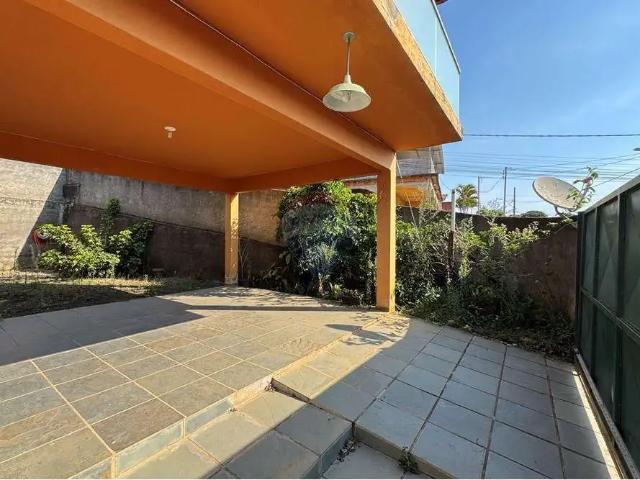 Casa / Sobrado para Venda em Pequeri/MG Centro 4 Quartos