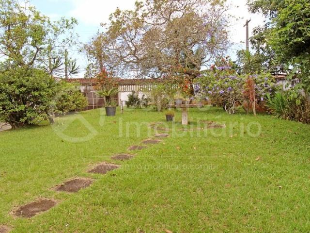 Casa / Sobrado para Venda em Peruíbe/SP Centro 2 Quartos