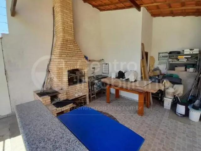 Casa / Sobrado para Venda em Peruíbe/SP Centro 2 Quartos