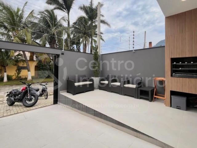 Casa / Sobrado para Venda em Peruíbe/SP Centro 2 Quartos