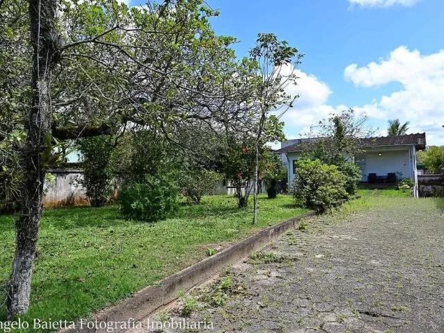 Casa / Sobrado para Venda em Peruíbe/SP Centro 3 Quartos