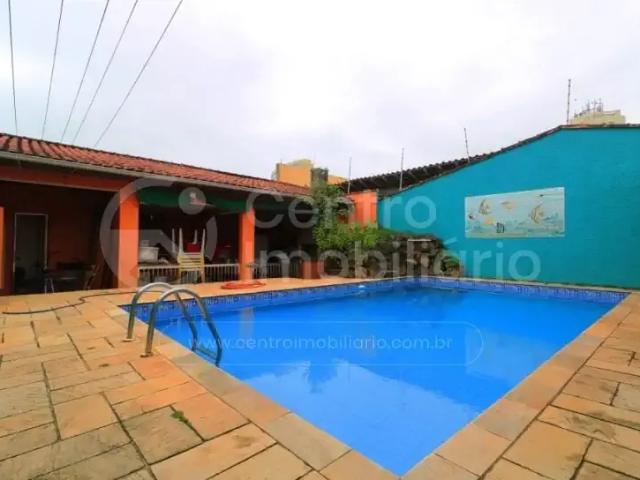 Casa / Sobrado para Venda em Peruíbe/SP Centro 3 Quartos