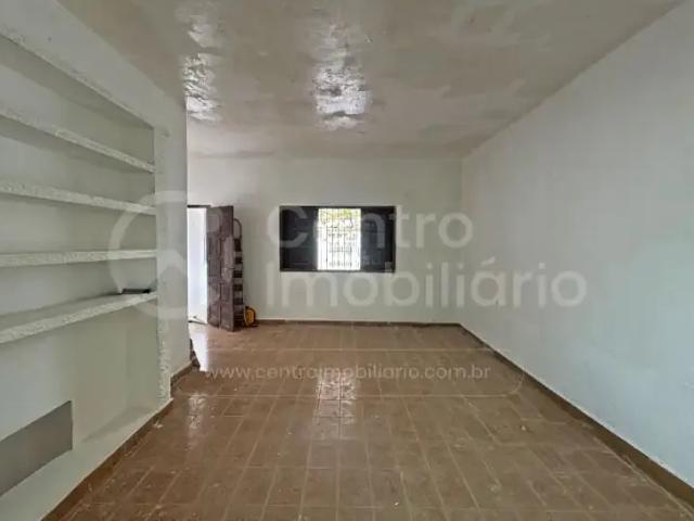 Casa / Sobrado para Venda em Peruíbe/SP Centro 3 Quartos