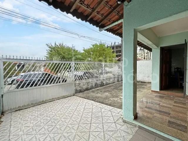 Casa / Sobrado para Venda em Peruíbe/SP Centro 3 Quartos