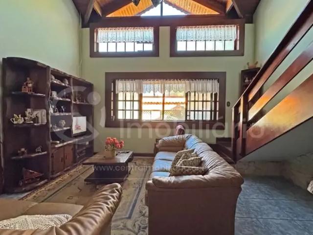 Casa / Sobrado para Venda em Peruíbe/SP Centro 5 Quartos