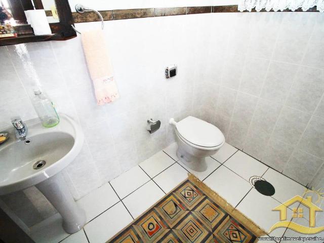 Casa / Sobrado para Venda em Peruíbe/SP Centro 5 Quartos