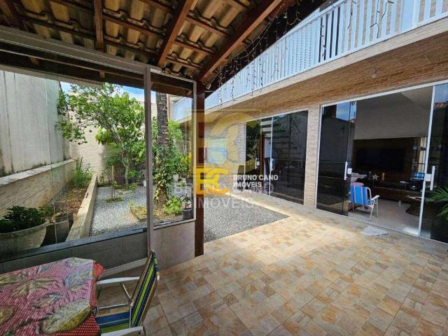 Casa / Sobrado para Venda em Peruíbe/SP Cidade Balneario Peruibe 6 Quartos