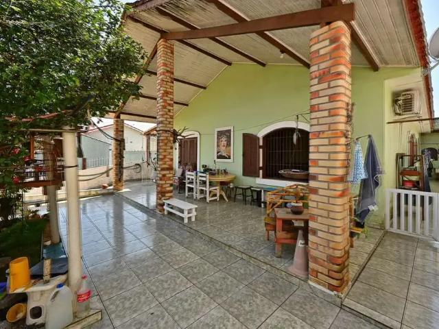 Casa / Sobrado para Venda em Peruíbe/SP Arpoador 3 Quartos