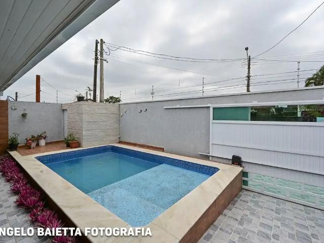 Casa / Sobrado para Venda em Peruíbe/SP Balneário São João Batista 4 Quartos