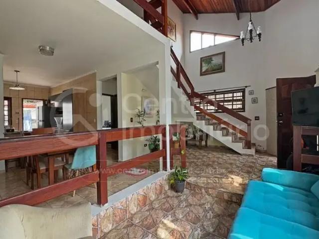 Casa / Sobrado para Venda em Peruíbe/SP Belmira Novaes 3 Quartos