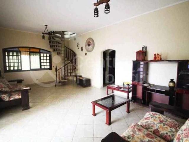 Casa / Sobrado para Venda em Peruíbe/SP Belmira Novaes 6 Quartos