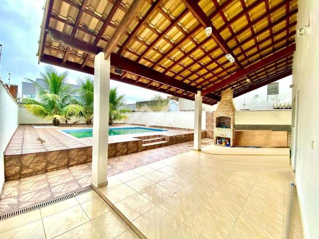 Casa / Sobrado para Venda em Peruíbe/SP Estância Balneária Maria Helena Novaes 3 Quartos