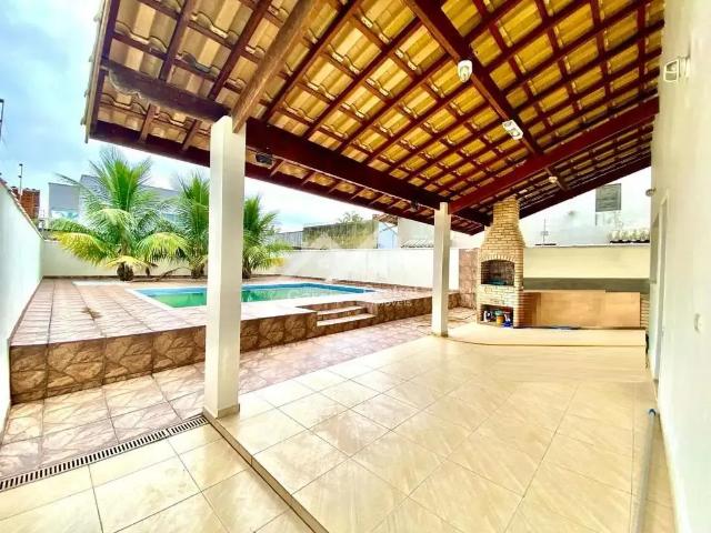 Casa / Sobrado para Venda em Peruíbe/SP Estância Balneária Maria Helena Novaes 3 Quartos