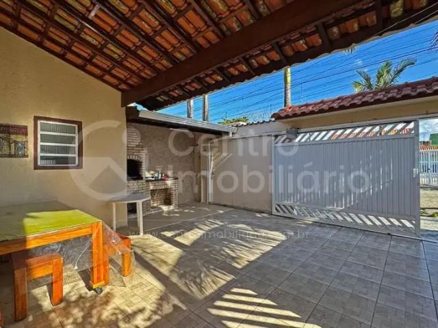 Casa / Sobrado para Venda em Peruíbe/SP Jardim Mar E Sol 2 Quartos