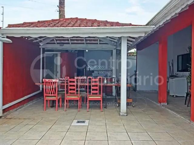 Casa / Sobrado para Venda em Peruíbe/SP Jardim Mar E Sol 3 Quartos