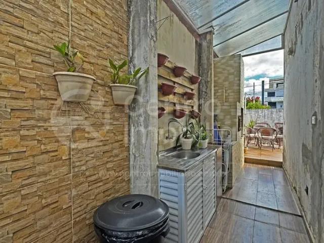 Casa / Sobrado para Venda em Peruíbe/SP Jardim Imperador 6 Quartos