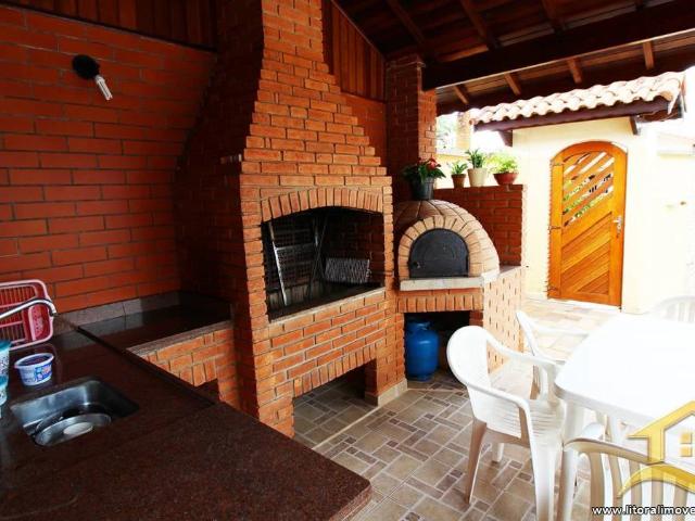 Casa / Sobrado para Venda em Peruíbe/SP Parque Balneário Oásis 4 Quartos