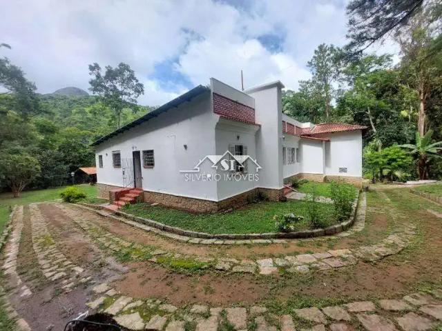 Casa / Sobrado para Venda em Petrópolis/RJ Corrêas 8 Quartos